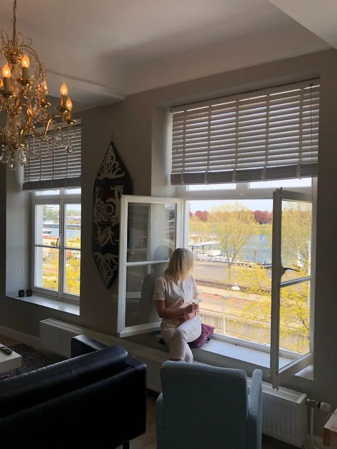 City Apartment Maastricht aan de Maas Nederland